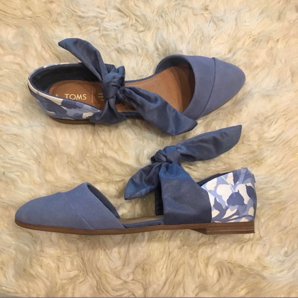 TOMS Blue Bow-Accent Jutti Suede D'Orsay Flat